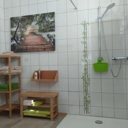 Mit Eigenem Parkplatz By Interhome Daire