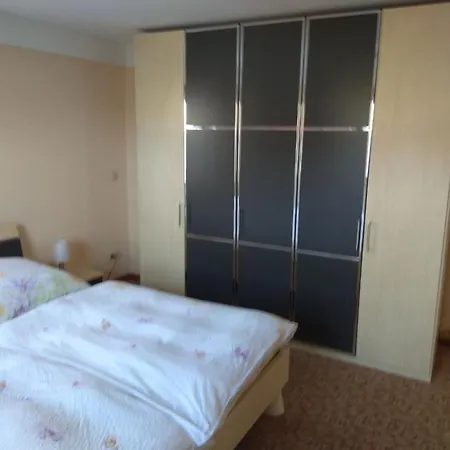 Mit Eigenem Parkplatz By Interhome *